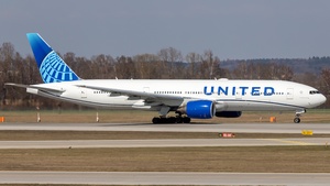 Photo of N229UA - Boeing 777-222(ER) operated by United Airlines