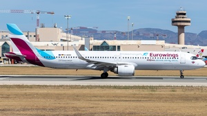 Photo of D-AEEE - Airbus A321-251NX operated by Eurowings