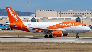 Photo of OE-LQJ - Airbus A319-111 operated by easyJet Europe