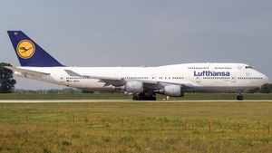 Photo of D-ABVX - Boeing 747-430 operated by Lufthansa