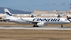 Photo of OH-LZT - Airbus A321-231 operated by Finnair