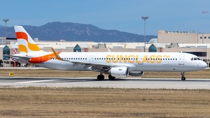 Photo of OY-TCD - Airbus A321-211 operated by Sunclass Airlines