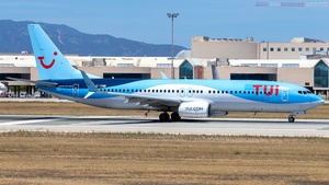 Photo of G-TAWI - Boeing 737-8K5 operated by TUI Airways