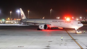 Photo of A7-BOC - Boeing 777-367(ER) operated by Qatar Airways