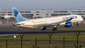Photo of N13014 - Boeing 787-10 Dreamliner operated by United Airlines