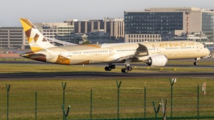 Photo of A6-BMG - Boeing 787-10 Dreamliner operated by Etihad Airways