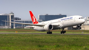 Photo of TC-LLN - Boeing 787-9 Dreamliner operated by Turkish Airlines