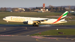Photo of A6-EQK - Boeing 777-31H(ER) operated by Emirates