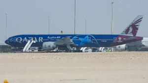 Photo of A7-BED - Boeing 777-3DZ(ER) operated by Qatar Airways
