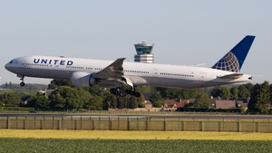 Photo of N2332U - Boeing 777-322(ER) operated by United Airlines