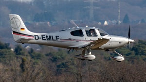 Photo of D-EMLF - Cirrus SR22T G3 operated by Private