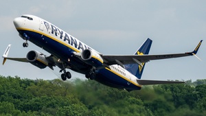 EI-ESV - Boeing 737-8AS