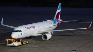 Photo of D-AEWS - Airbus A320-214 operated by Eurowings