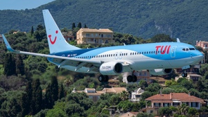 Photo of G-TUKT - Boeing 737-8JP operated by TUI Airways