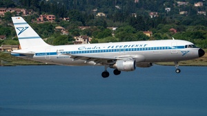 Photo of D-AICH - Airbus A320-212 operated by Condor