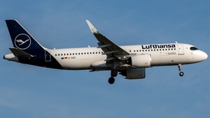 Photo of D-AINZ - Airbus A320-271N operated by Lufthansa