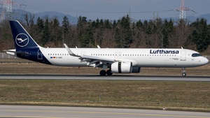 Photo of D-AIEK - Airbus A321-271NX operated by Lufthansa