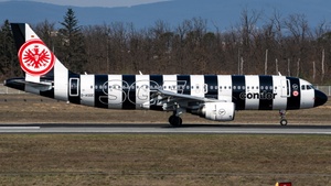 Photo of D-ASGE - Airbus A320-214 operated by Condor