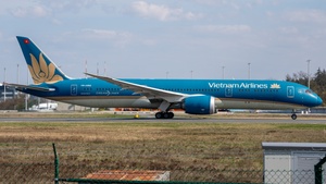 Photo of VN-A862 - Boeing 787-9 Dreamliner operated by Vietnam Airlines