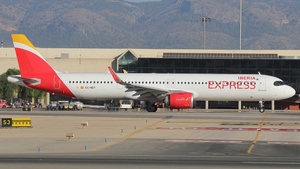Photo of EC-NST - Airbus A321-251NX operated by Iberia Express