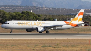 Photo of OY-TCF - Airbus A321-211 operated by Sunclass Airlines