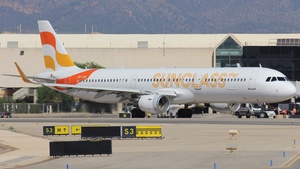 Photo of OY-TCE - Airbus A321-211 operated by Sunclass Airlines