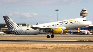 Photo of EC-MBF - Airbus A320-214 operated by Vueling