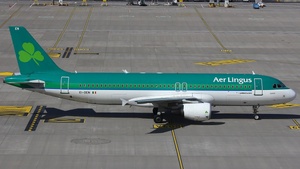 Photo of EI-DEN - Airbus A320-214 operated by Aer Lingus