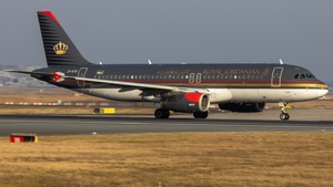 Photo of JY-AYS - Airbus A320-232 operated by Royal Jordanian Airlines