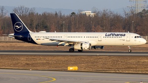 Photo of D-AISC - Airbus A321-231 operated by Lufthansa