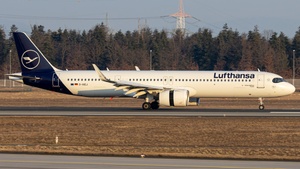 Photo of D-AIEJ - Airbus A321-271NX operated by Lufthansa