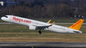 Photo of TC-RBC - Airbus A321-251NX operated by Pegasus Airlines