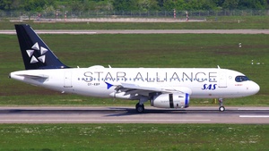 Photo of OY-KBP - Airbus A319-132 operated by SAS Scandinavian Airlines