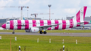 Photo of D-AICS - Airbus A320-214 operated by Condor