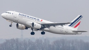 Photo with serial 4139 - Airbus A320-214