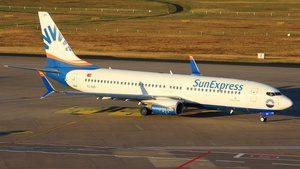 Photo of TC-SOY - Boeing 737-8HC operated by SunExpress