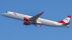 Photo of OE-LWN - Embraer ERJ-195LR operated by Austrian Airlines