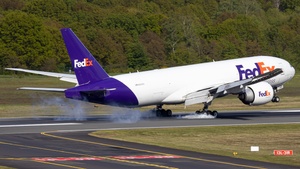 Photo of N891FD - Boeing 777-FS2 operated by FedEx