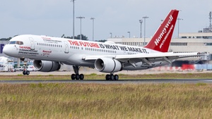 Photo of N757HW - Boeing 757-225 operated by Honeywell International Inc.