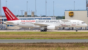 Photo of N757HW - Boeing 757-225 operated by Honeywell International Inc.