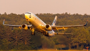 Photo of TC-SPH - Boeing 737-82R operated by SunExpress