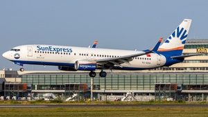 Photo of TC-SOG - Boeing 737-8HC operated by SunExpress