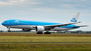 Photo of PH-BQE - Boeing 777-206(ER) operated by KLM Royal Dutch Airlines