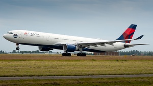 Photo of N802NW - Airbus A330-323 operated by Delta Air Lines