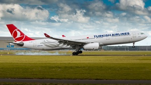 Photo of TC-JNH - Airbus A330-343 operated by Turkish Airlines