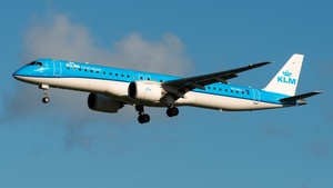 Photo of PH-NXJ - Embraer ERJ-195-E2 operated by KLM Cityhopper
