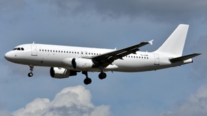 Photo of YL-LDM - Airbus A320-214 operated by SmartLynx Airlines