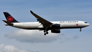 Photo of C-GHKW - Airbus A330-343 operated by Air Canada