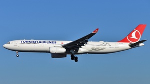 Photo of TC-LOD - Airbus A330-343 operated by Turkish Airlines