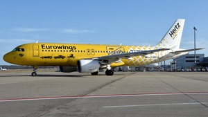 Photo of D-ABDU - Airbus A320-214 operated by Eurowings